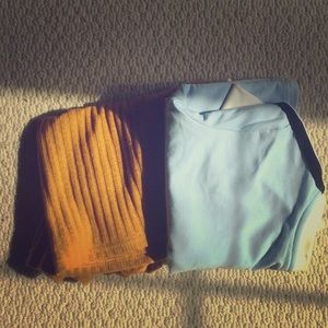 😍TWO cropped long sleeves bundle😍